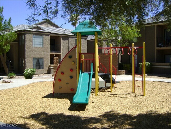 Building Photo - 2700 N Rainbow Blvd
