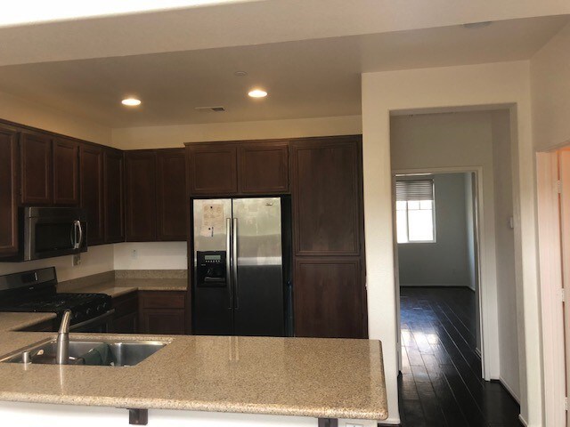 Building Photo - 10147 Star Magnolia Ln