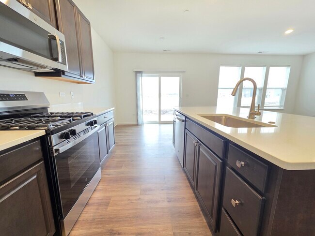 Building Photo - 458 Hathaway Ln