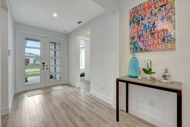 Building Photo - 11740 SW Aquila Wy