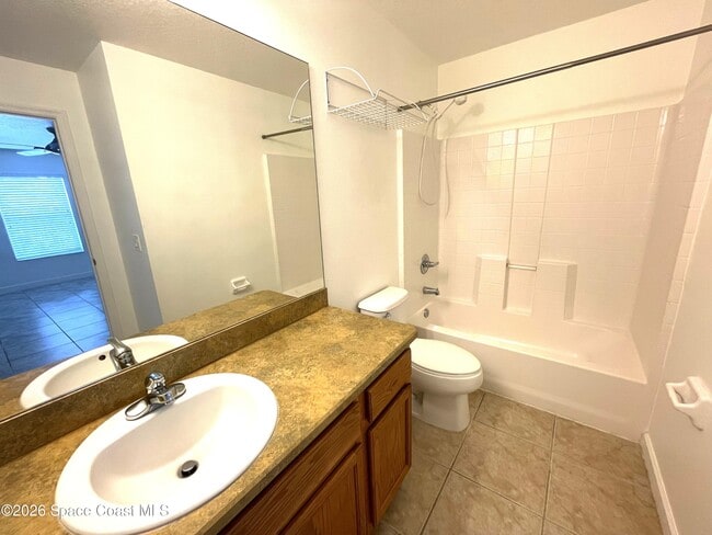 Building Photo - 2600 Revolution St