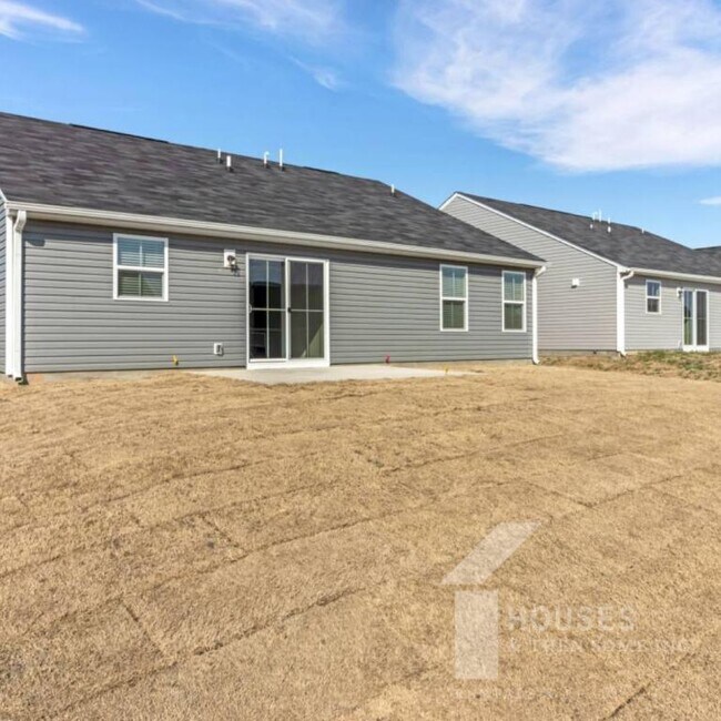 Building Photo - 1130 Bulrush Dr