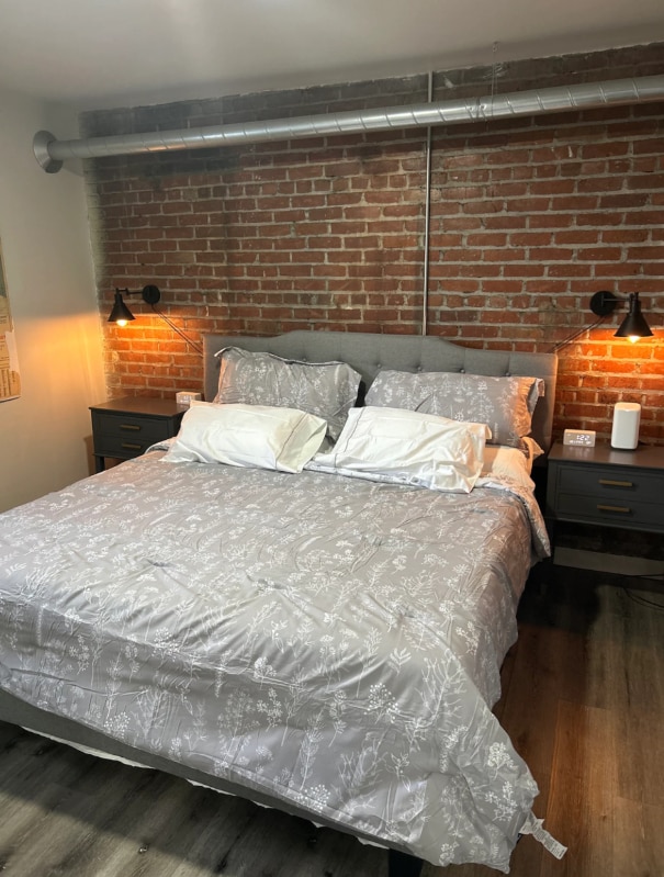 Building Photo - 5918 St Antoine