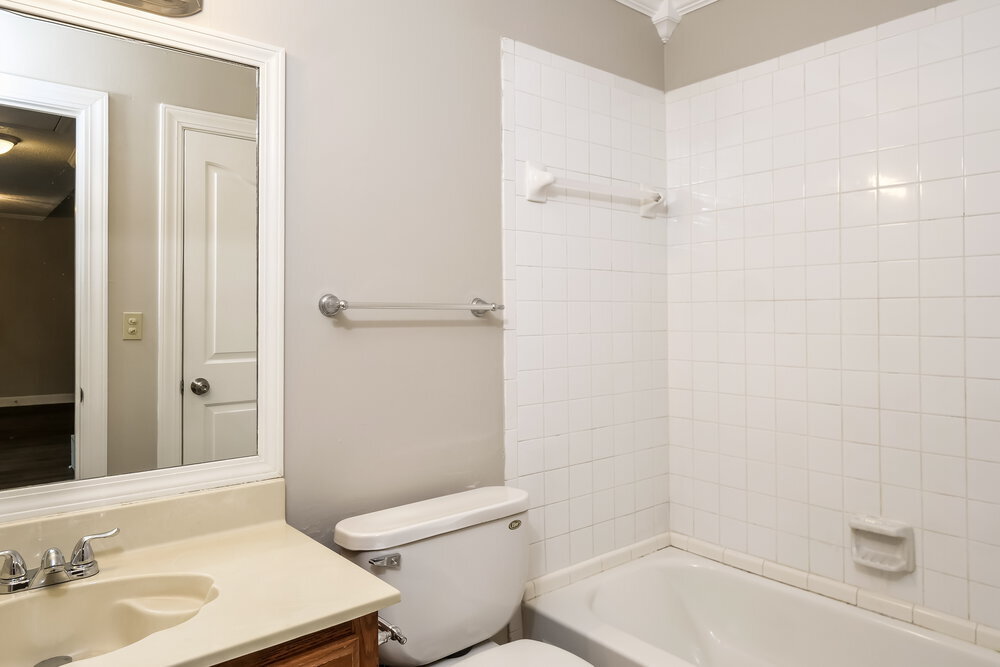 Building Photo - 6643 Collins Way Dr