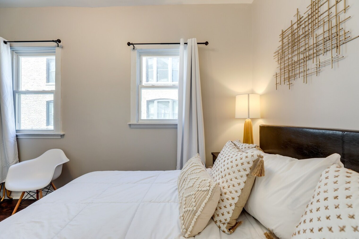 Building Photo - 113 S Mason Ave