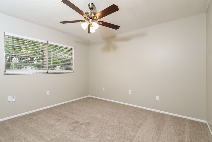 Building Photo - 4750 Kempston Dr