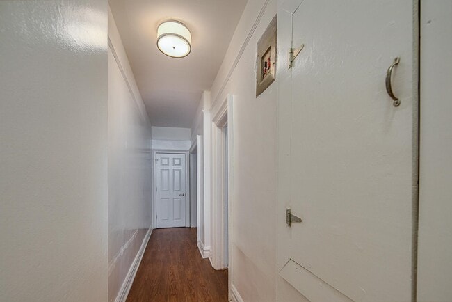 Building Photo - 101 73rd St