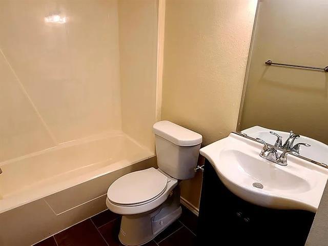 Building Photo - 436 SW Thomas St