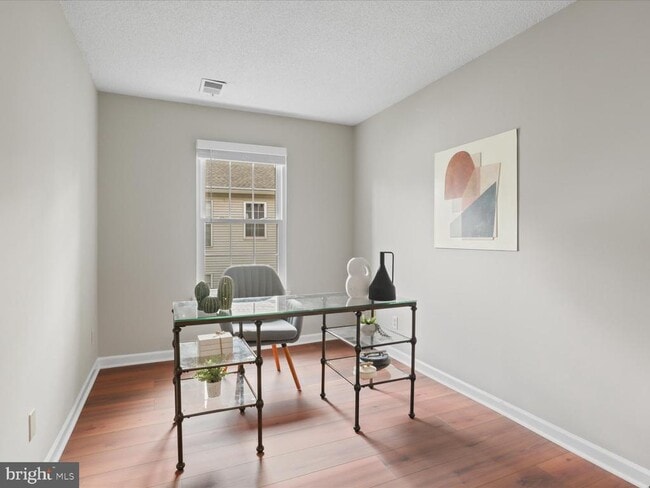 Building Photo - 12105 Green Leaf Ct