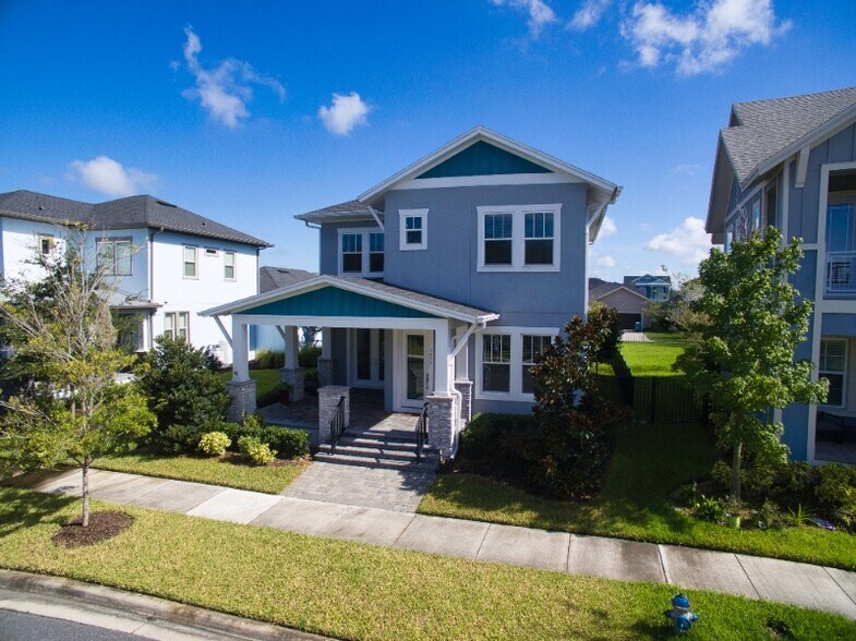 Building Photo - 13615 Sachs Avenue