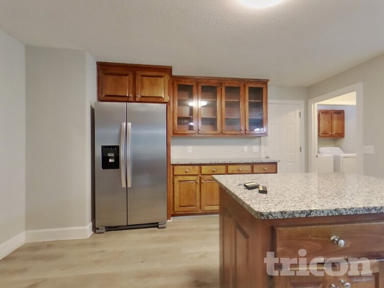 Building Photo - 4199 Green Ct