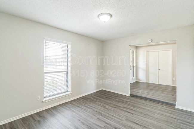 Building Photo - 2804 Red River St