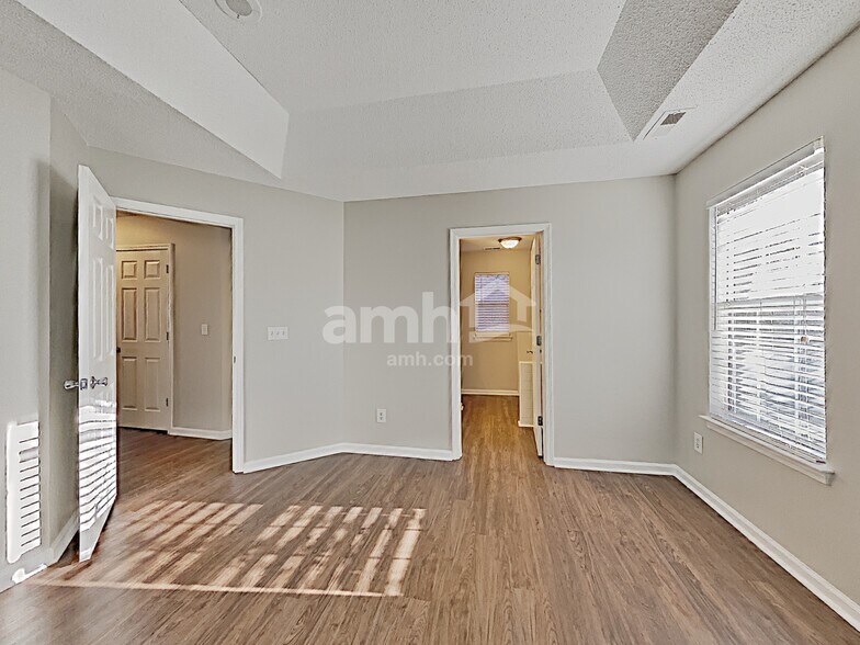 Building Photo - 1301 Sweetgum Ln