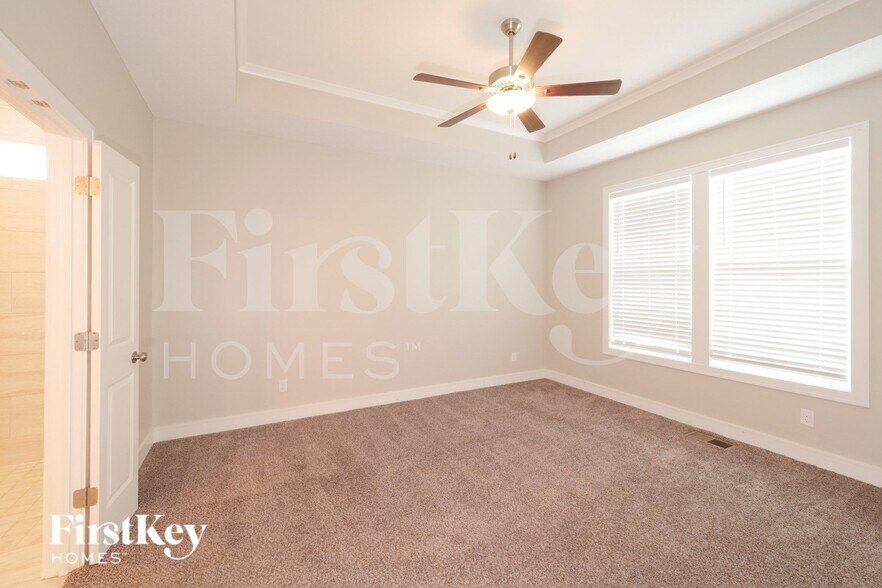Building Photo - 1128 Blackpool Dr