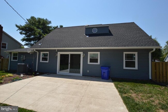 Building Photo - 12328 Chalford Ln