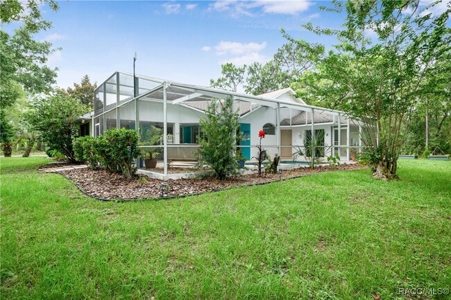 Building Photo - 5 Primula Ct W