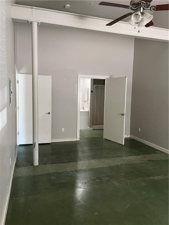 Building Photo - 1609 N Blackwelder Ave