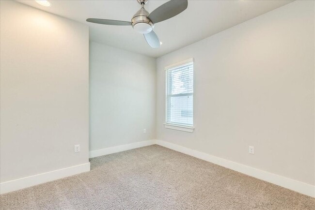 Building Photo - 2807 Del Curto Rd