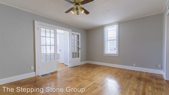 Building Photo - 2307 University Ave NE