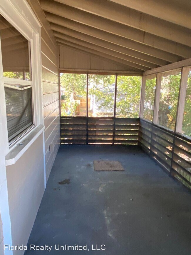 Building Photo - 2 br, 1 bath House - 1670 21st Ave S