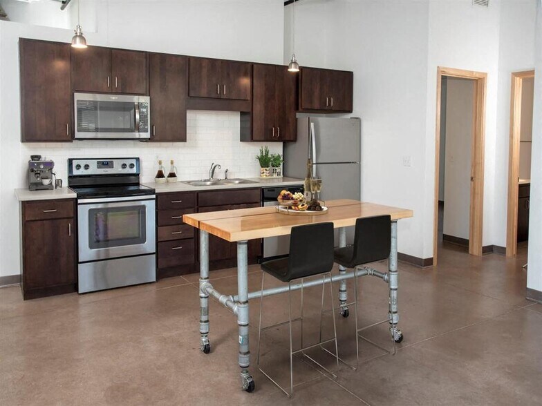 Primary Photo - Gurley Lofts