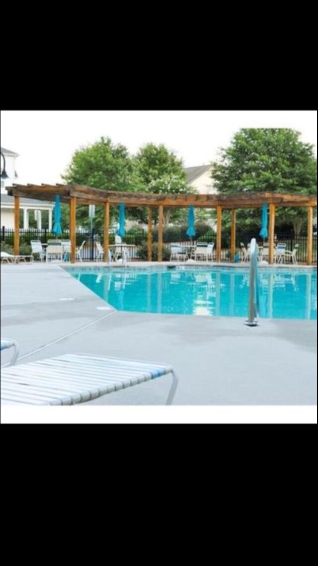 Pool 2 - 133 Kensington St