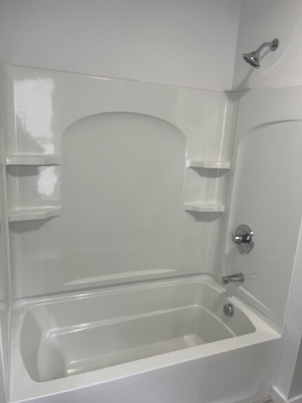 Building Photo - 56 Franklin St