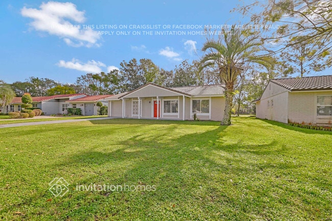 Building Photo - 10425 Kingbrook Ln