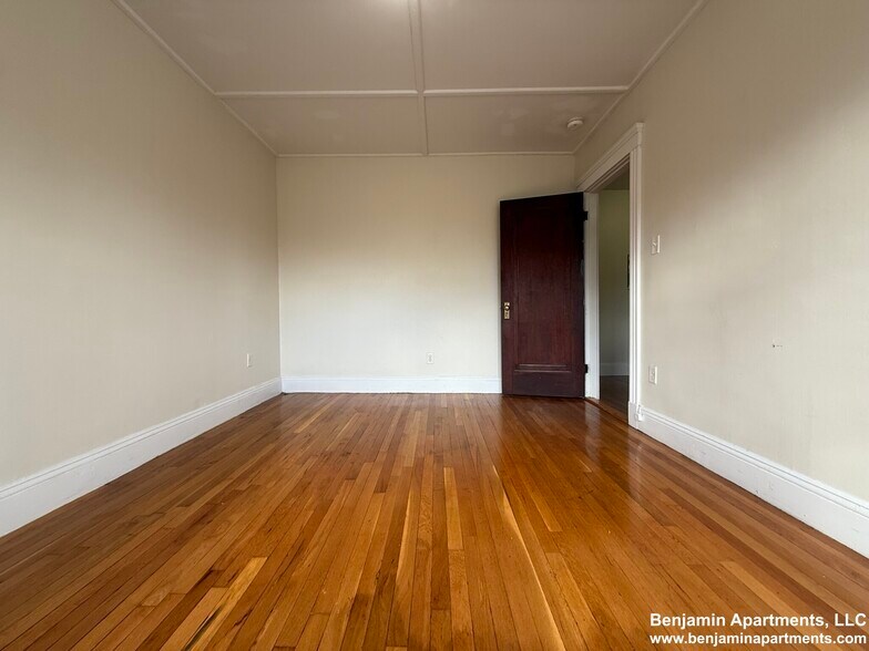 Building Photo - 1255 Boylston St