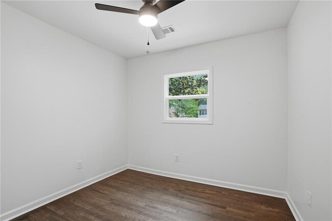 Building Photo - 3270 Belfort Rd SE