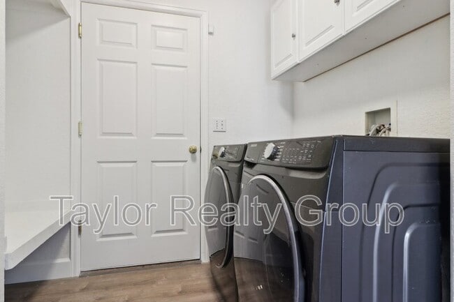 Building Photo - 20875 E 49th Ave