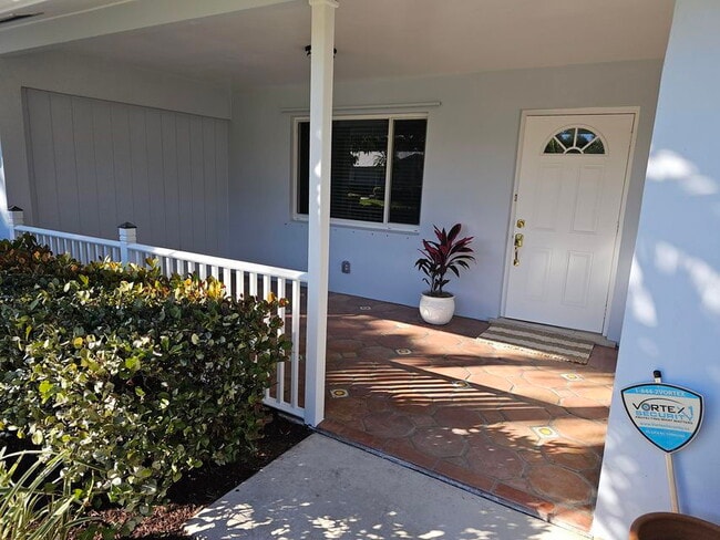 Building Photo - 355 Franklin Rd