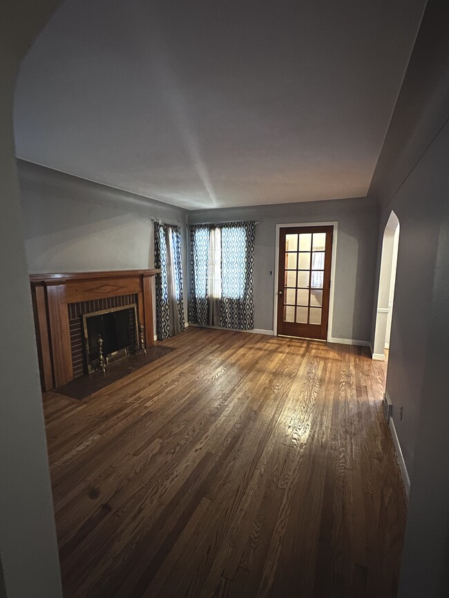 Building Photo - 20109 Stotter St