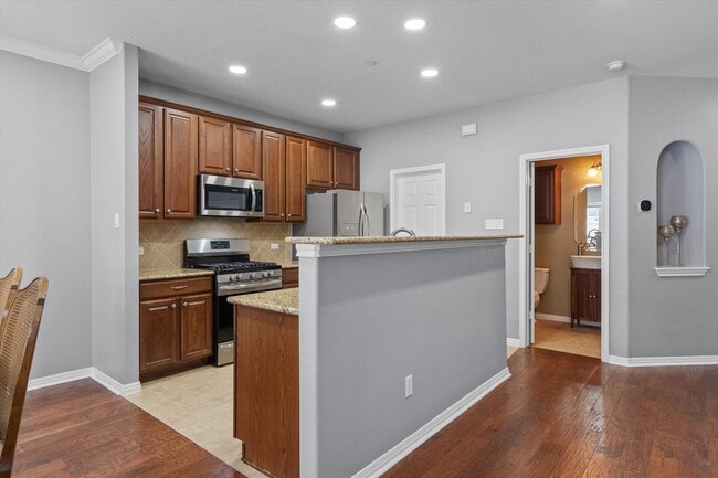 Building Photo - Lovely 2 Bedroom, 2.5 Bath Townhome w/ 2-Car Garage in Cedar Park!