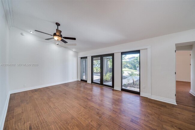 Building Photo - 1704 SW 5th Ct