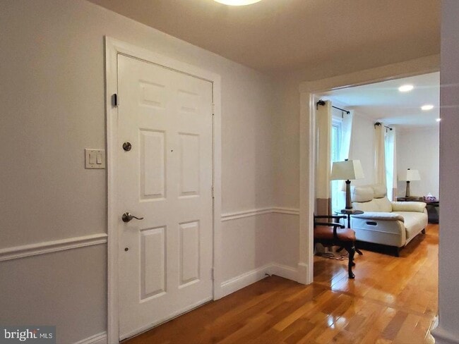 Building Photo - 15840 Buena Vista Dr