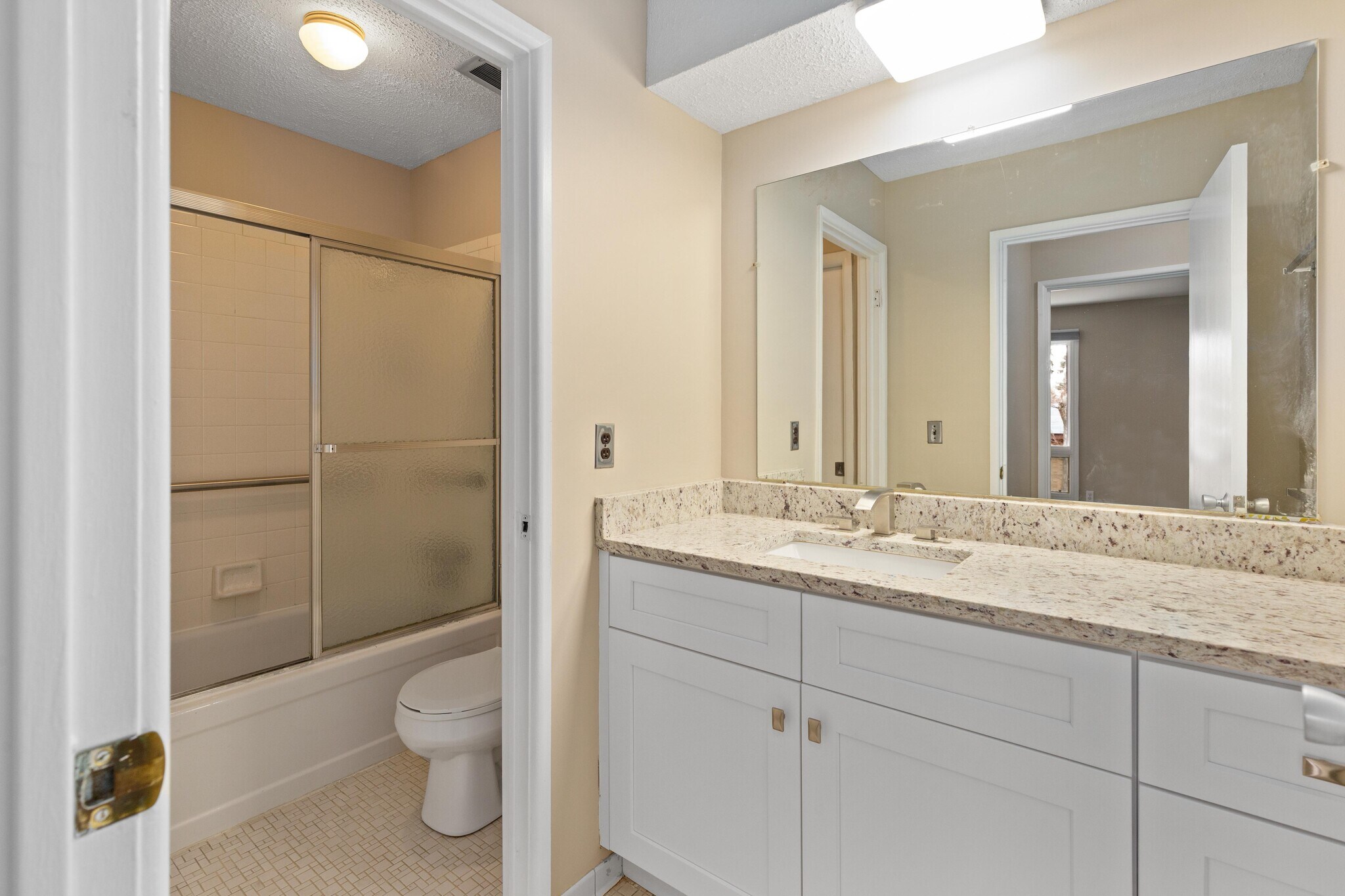 Building Photo - 1545 Cherboneau Pl