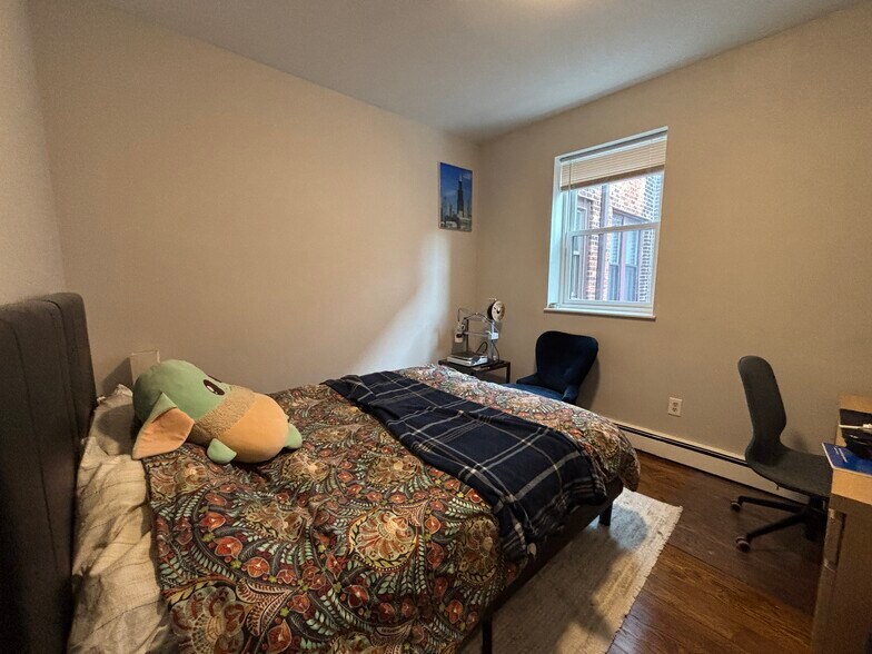 Building Photo - 17 Stearns Rd