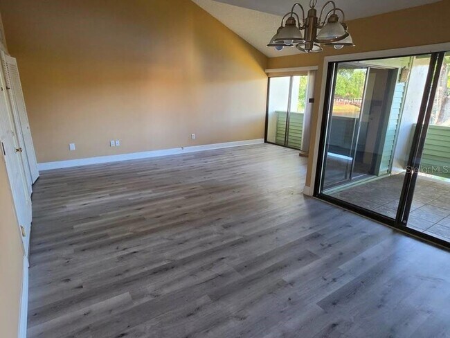 Building Photo - 4158 Pinelake Ln