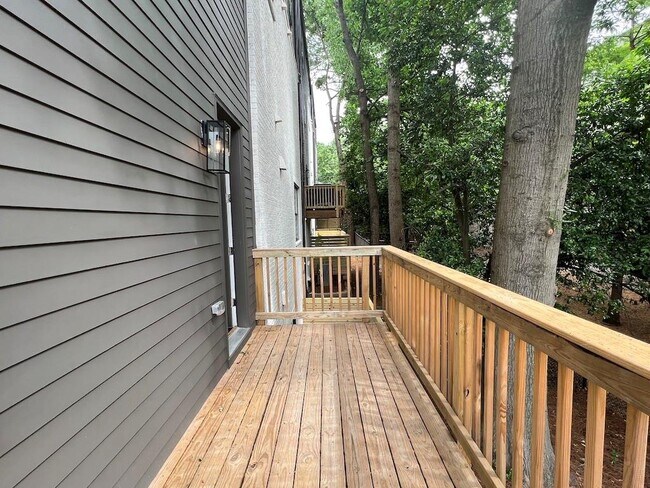 Building Photo - 1819 Huntington Hills Ln NW