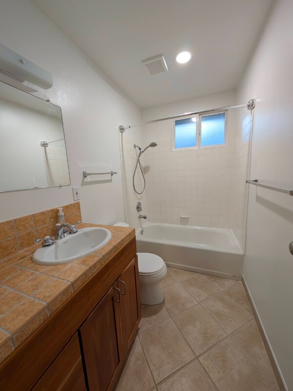 Building Photo - 421 Tustin Ave