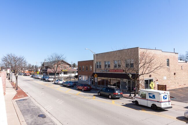 Building Photo - 36 S Cass Ave
