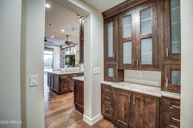 Building Photo - 9671 E Monument Dr