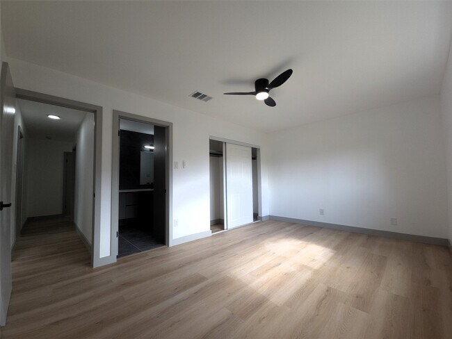 Building Photo - 12013 Grey Rock Ln