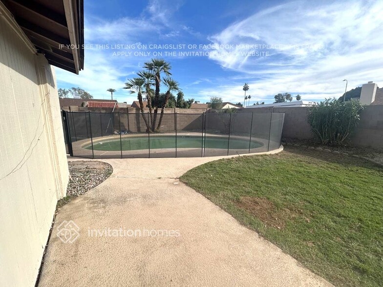 Building Photo - 5319 W Vogel Ave