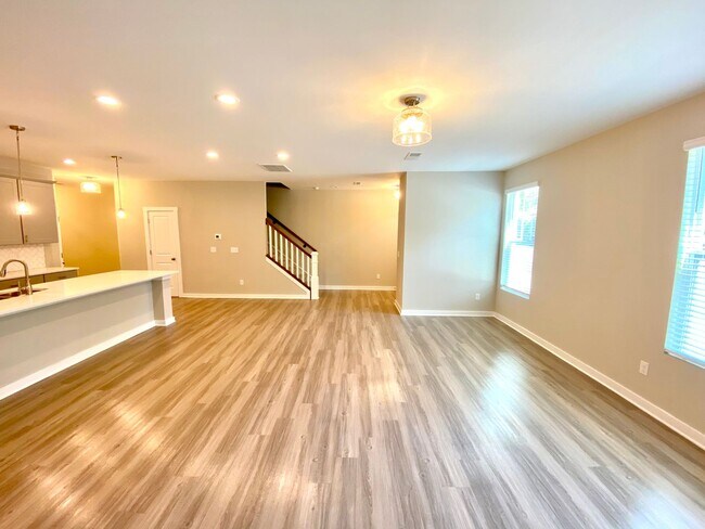 Building Photo - 115 Cranford Dr