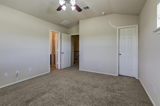Building Photo - 3101 Davis Ln
