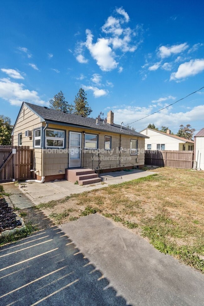 Building Photo - 4614 N Whitehouse St