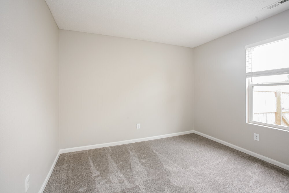 Building Photo - 5558 Wild Horse Dr