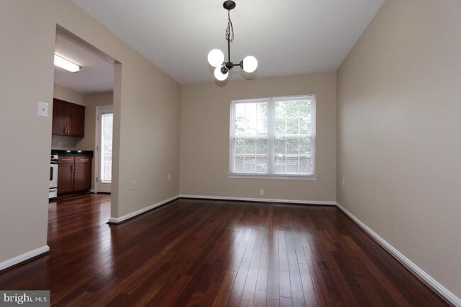 Building Photo - 203 Autumn Flower Ln